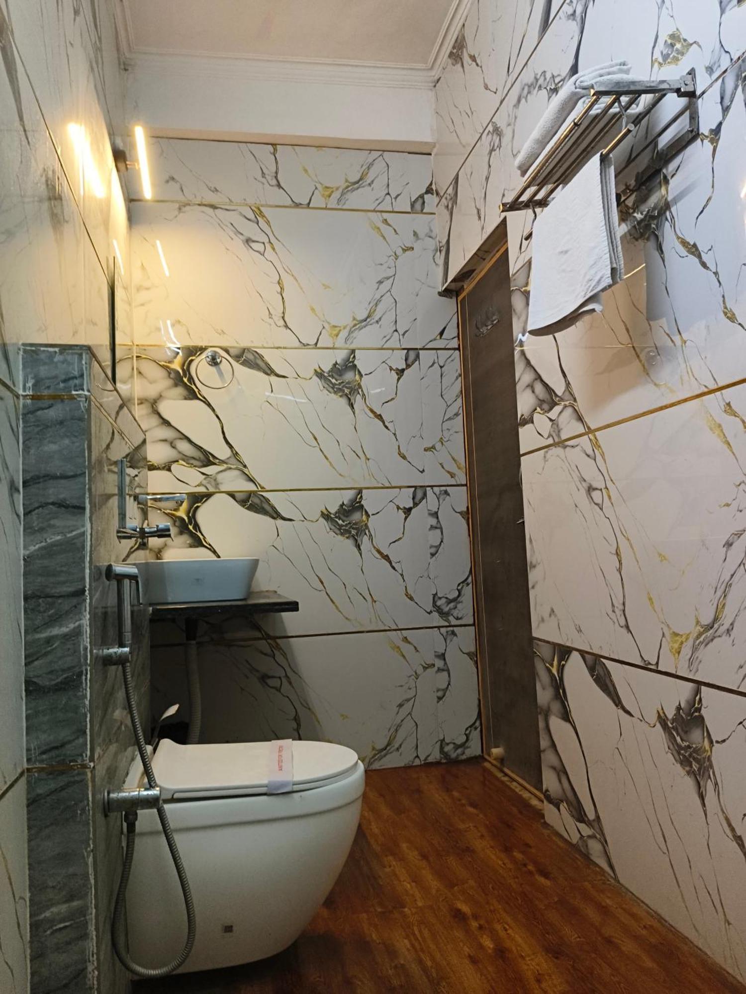Hotel Tara Palace By Goyal Hoteliers Агра Екстериор снимка